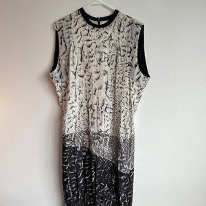 Maxi helmet lang abstract dress size 4-6